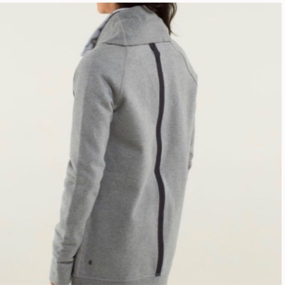 Lululemon Athletica yin to my yang cardi sweatshirt jacket gray and black size 6 - Picture 2 of 7